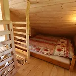 Ehm Baumhaus Nahe Therme & 아파트 Mesteri