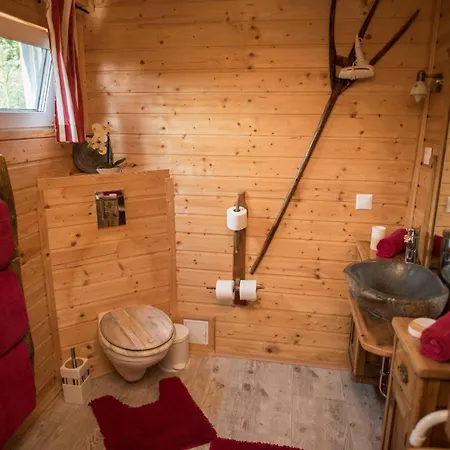 Ehm Baumhaus Nahe Therme & Appartement Mesteri