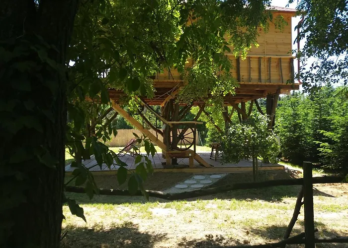 Ehm Baumhaus Nahe Therme & Appartement Mesteri