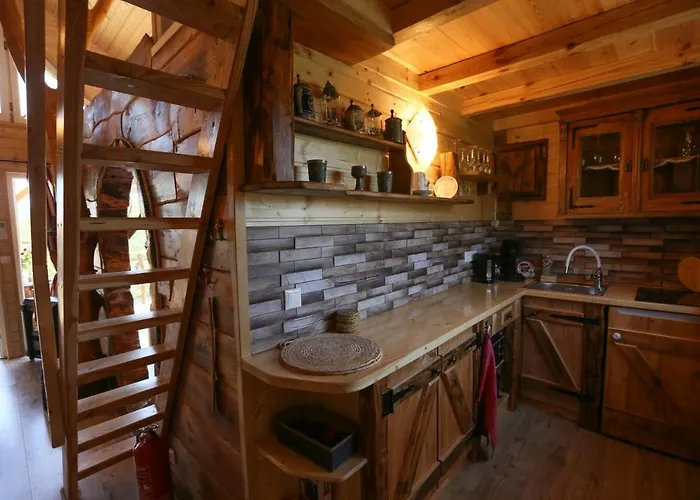 Апартаменты Ehm Baumhaus Nahe Therme & Mesteri
