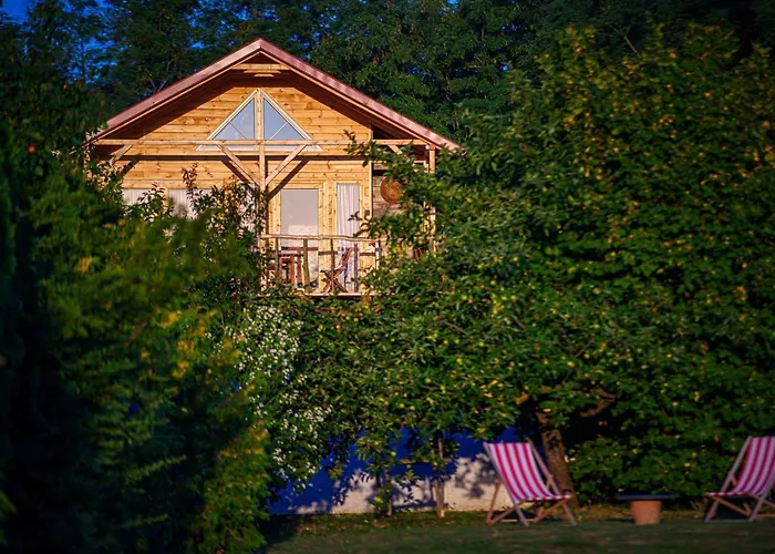 Ehm Baumhaus Nahe Therme & شقة