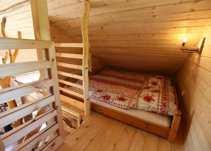 Ehm Baumhaus Nahe Therme & Appartement Mesteri