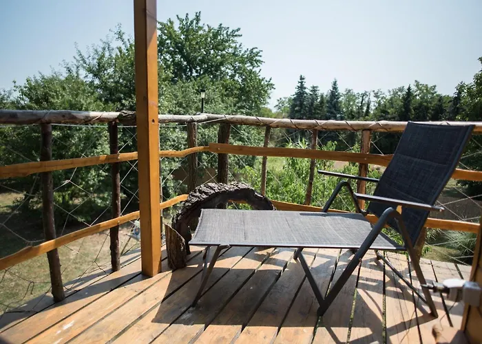 Ehm Baumhaus Nahe Therme & Appartement Mesteri