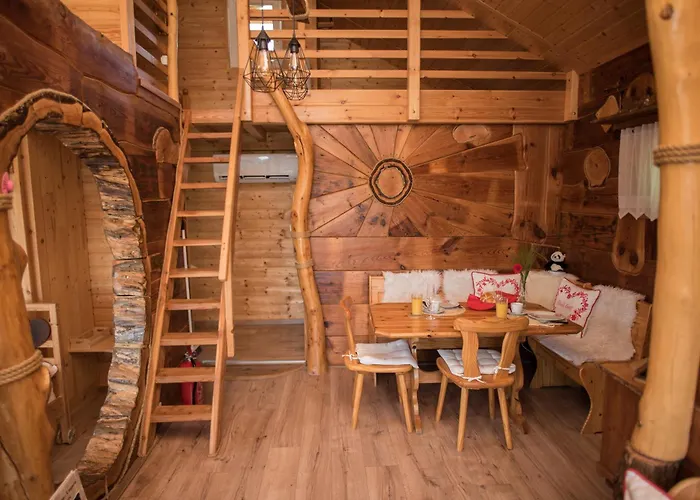 Ehm Baumhaus Nahe Therme & Appartement Mesteri